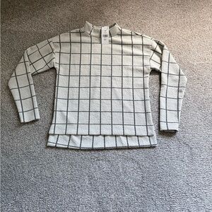 Suzy Shier Gray and Black Grid Turtleneck Sweater